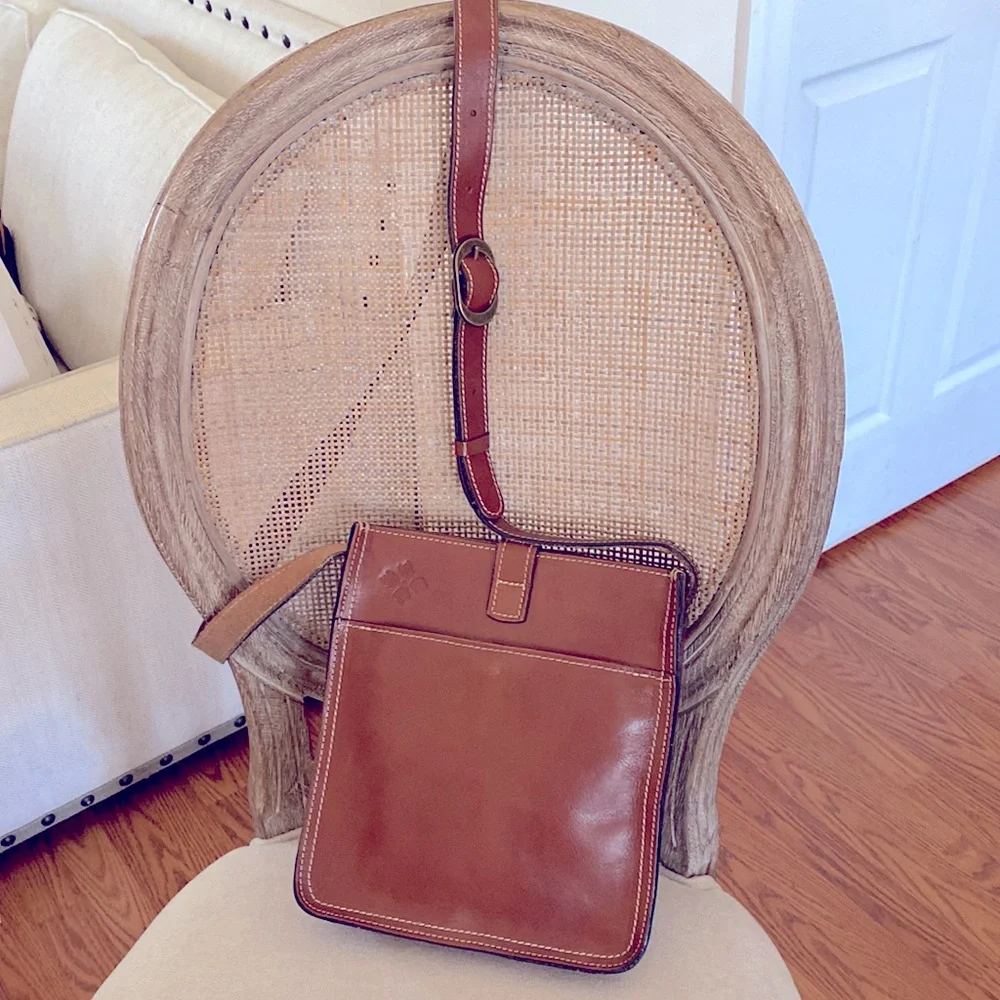 Patricia Nash Leather Purse - Picture 3 of 11